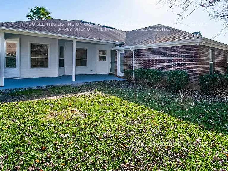 11836 Lake Fern Dr — Photo 14
