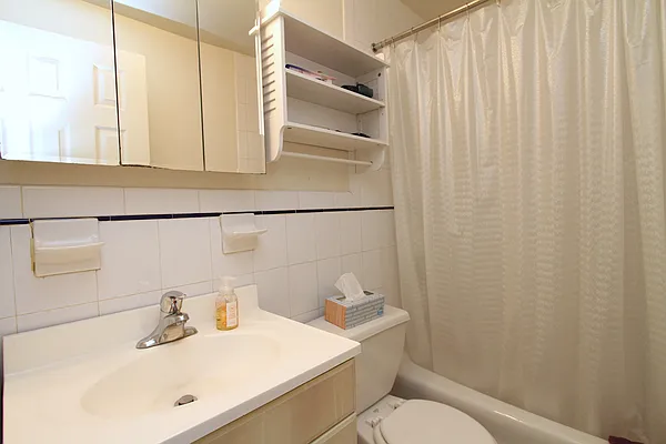 Rented by Bond New York | media 6