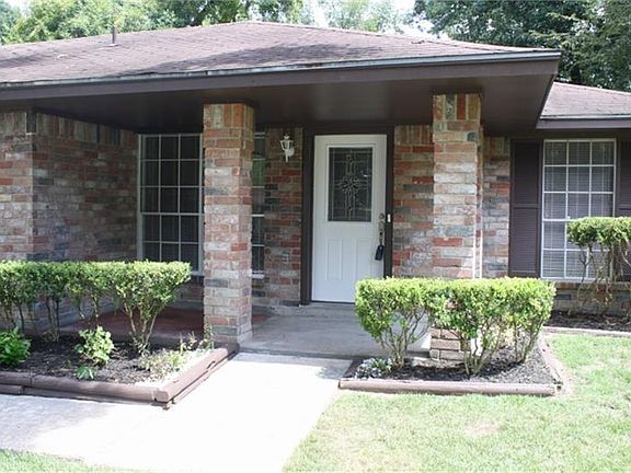 2nd image of 2535 Foliage Green Dr