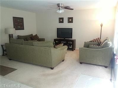 2nd image of 818 Forest Crest Dr