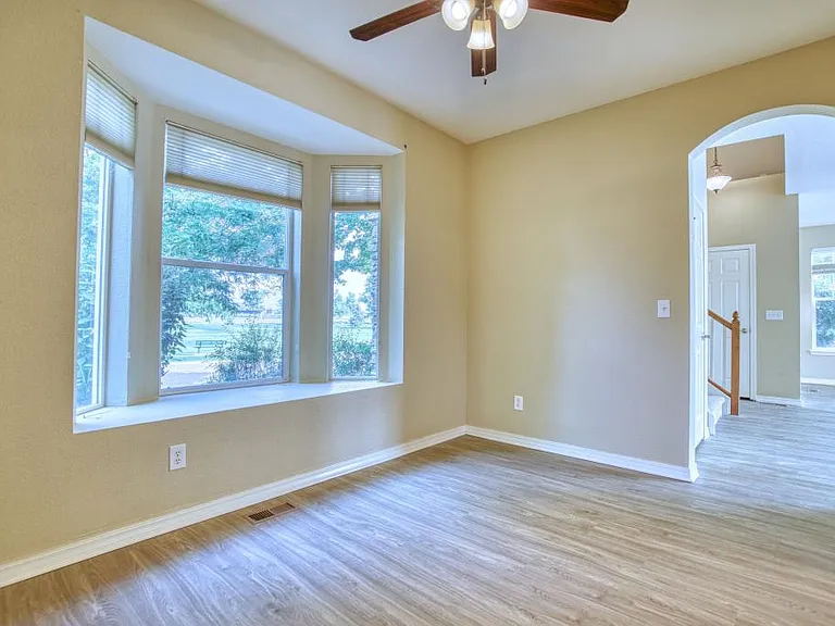 2370 Windmill Dr — Photo 6