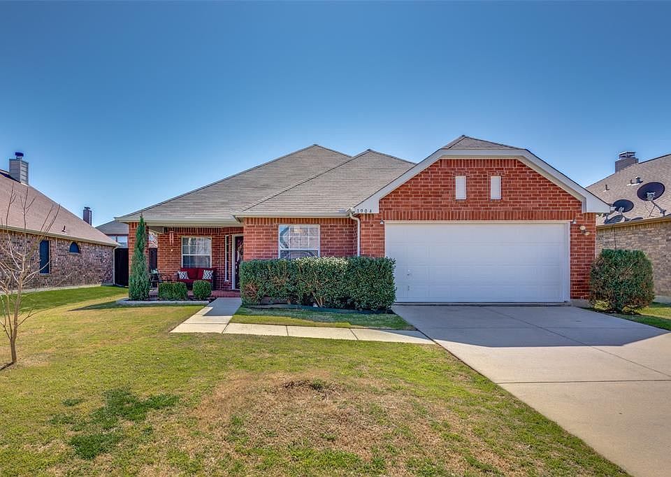 1st image of 1904 Bradford Pear Dr