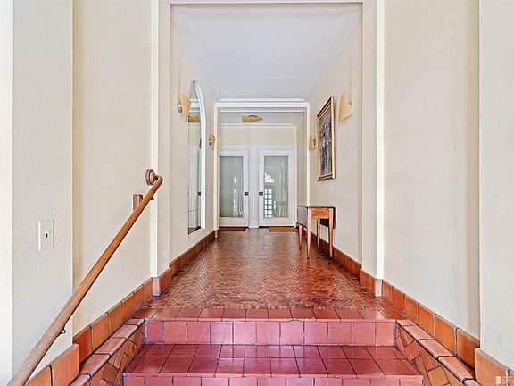 2nd image of 2151 Pacific Ave #2