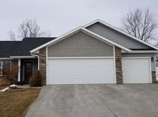 601 Parkview Ln, Oskaloosa, IA 52577