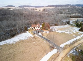 24 Butternut Ln, Galena, IL 61036