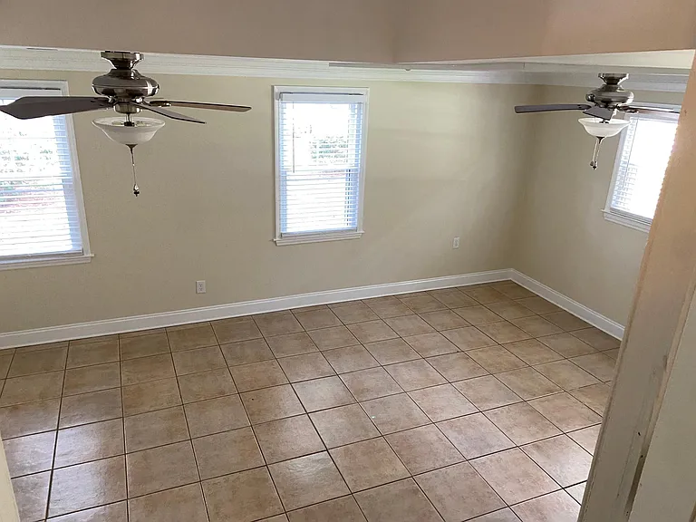 1809 Wedgefield Rd — Photo 13