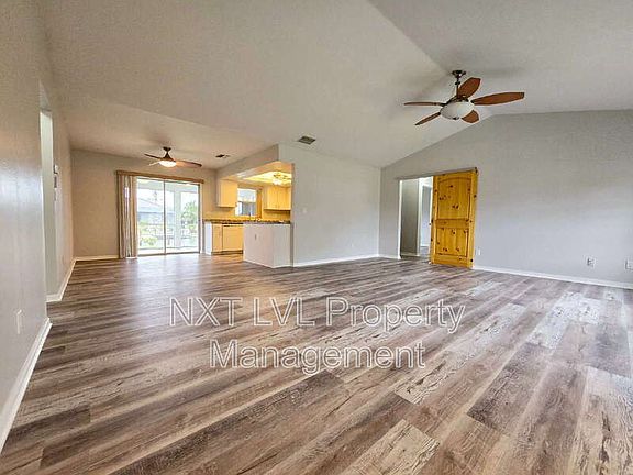 2nd image of 1811 NE 2nd St