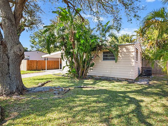 2nd image of 2123 Plunkett Court