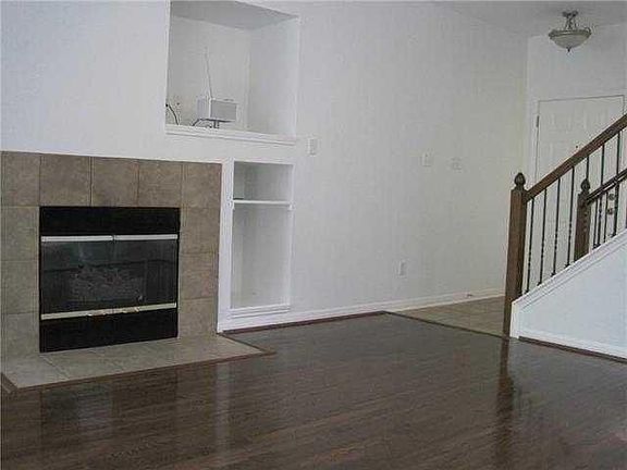 4th image of 8518 Cahill Dr APT 15