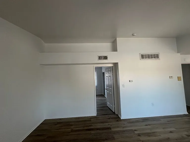 6545 Fulton Ave #206 — Photo 9