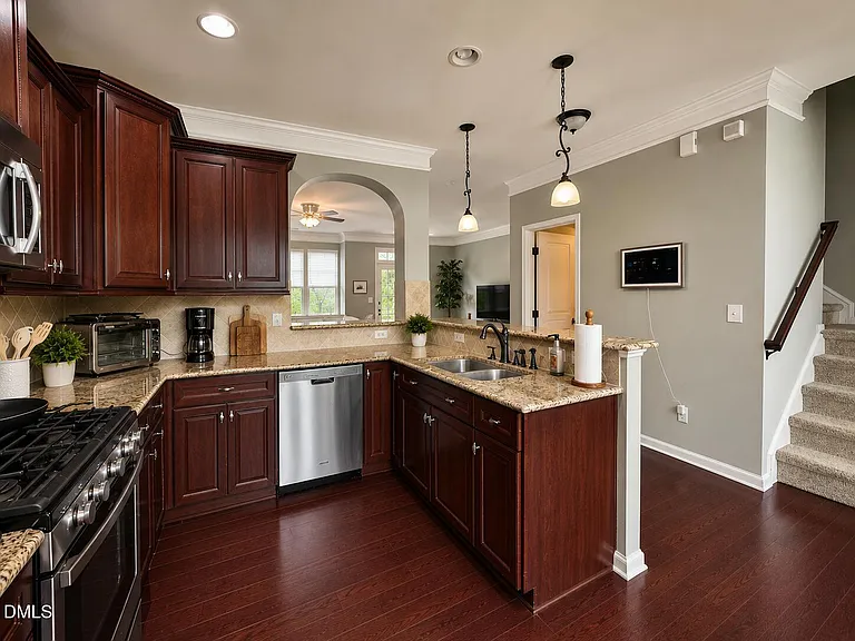 9342 Wooden Rd — Photo 10