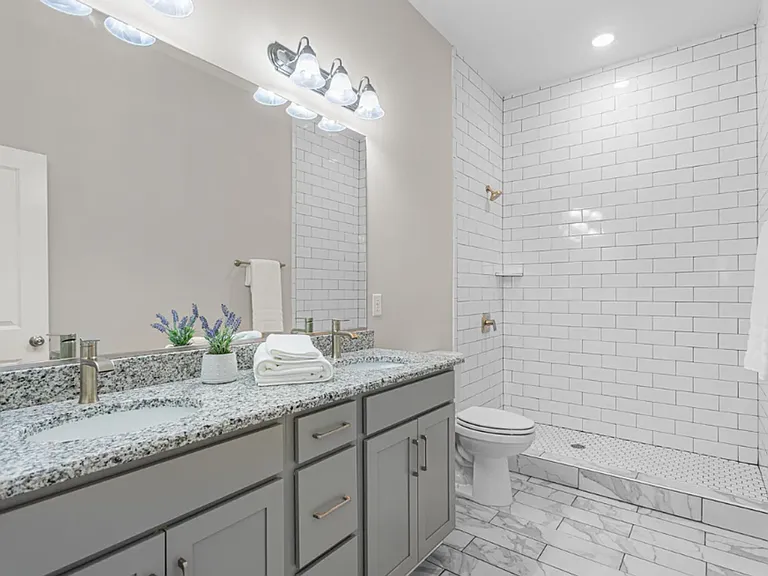 City Pointe Townhomes — Photo 10