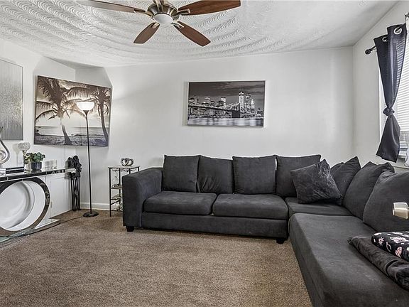 5th image of 1124 Saint Julian Ave