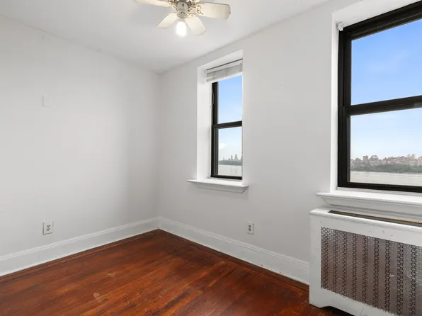 7435 Blvd East image 17 of 31