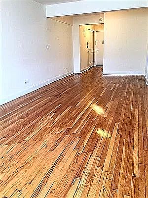 1st image of 162-15 Highland Ave #77