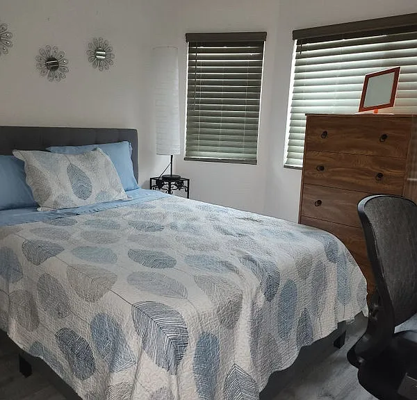 S Iris Ave — Photo 2