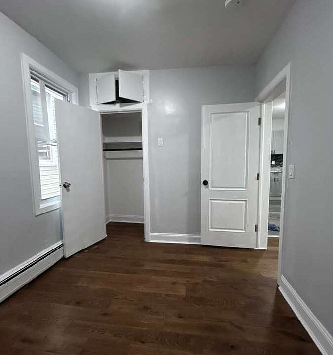 1st image of 162 Linden St