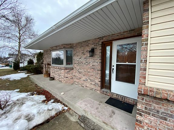 2nd image of W202N11403 Merkel Dr