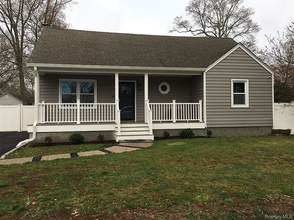 1st image of 161 Magnolia Drive