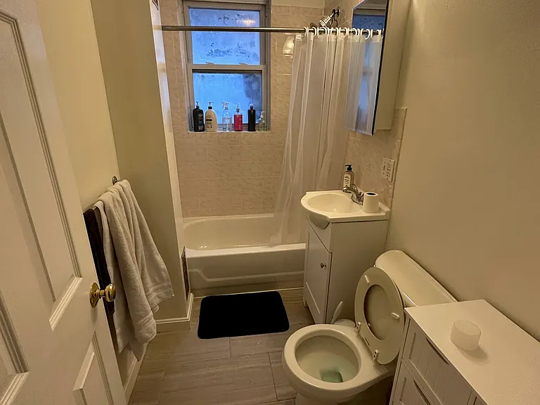 220 Hanover St #5 — Photo 12
