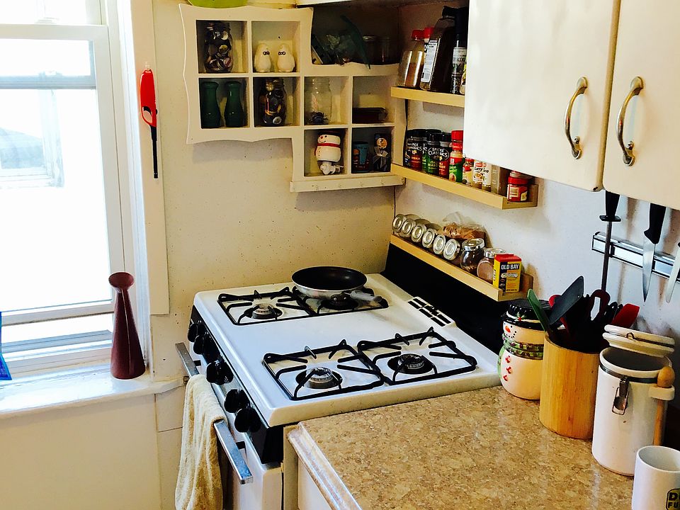 1st image of 2424 27th St APT 3B