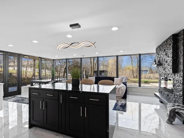 N69W13127 Harding DRIVE, Menomonee Falls, WI 53051