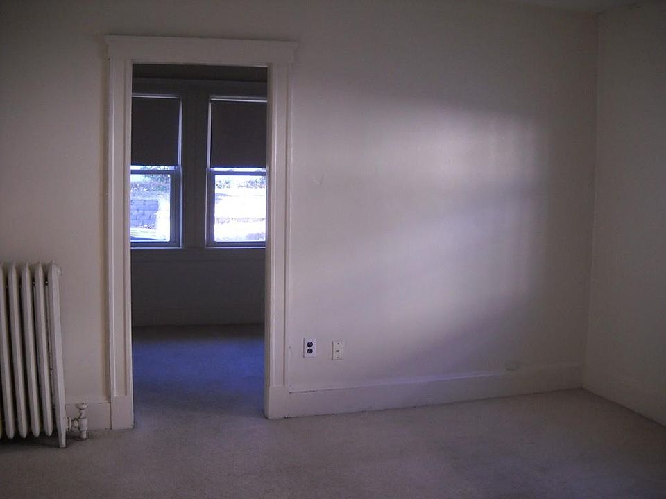 2nd image of 483 Newport Ave APT 8
