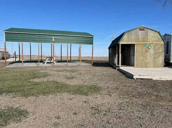 214 Ramsey Dr, Craig, MO 64437