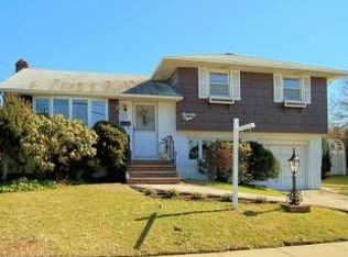 78 Osborne Rd, West Hempstead, NY 11552