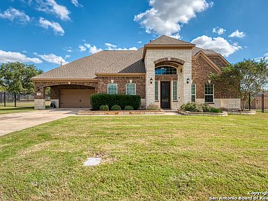 365 Barden Pkwy Castroville Tx 78009 Zillow
