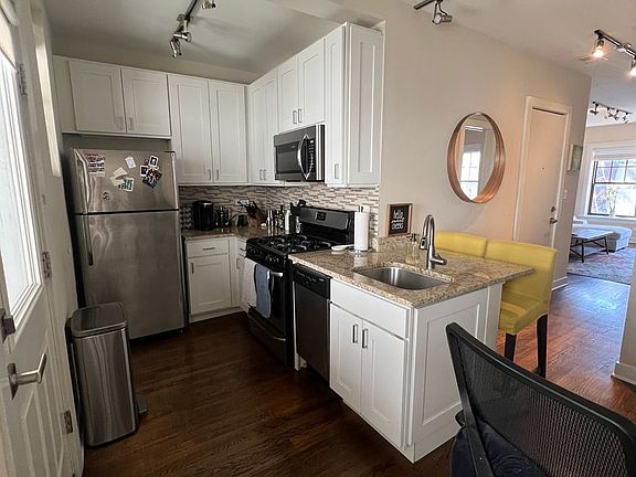 4th image of 3161-73 N Orchard St #3167-3