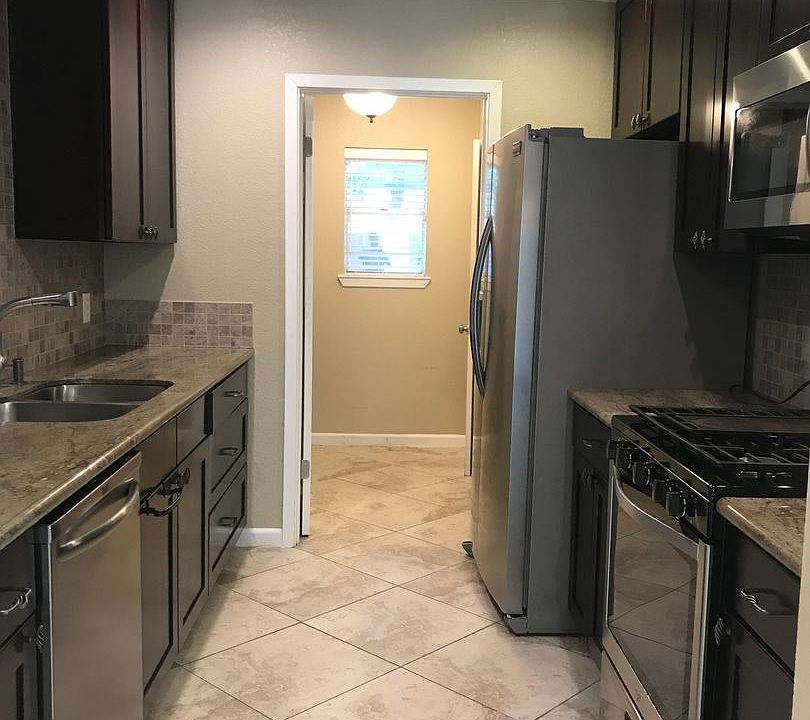 1st image of 11638 Parkfield Dr
