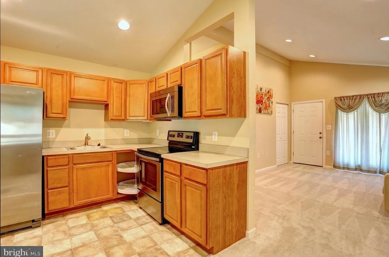 3206 Richwood Ave — Photo 4
