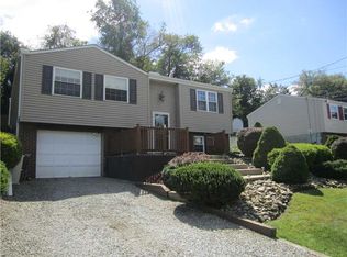 218 Mount Manor Rd, Manor, PA 15665