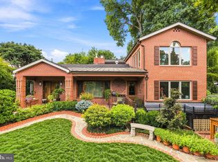 4105 E West Hwy, Chevy Chase, MD 20815