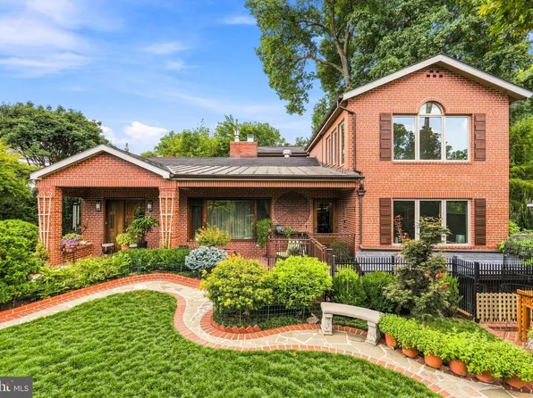 4105 E West Hwy, Chevy Chase, MD 20815