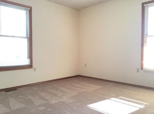 1905 S Ingram Mill Rd APT E, Springfield, MO 65804