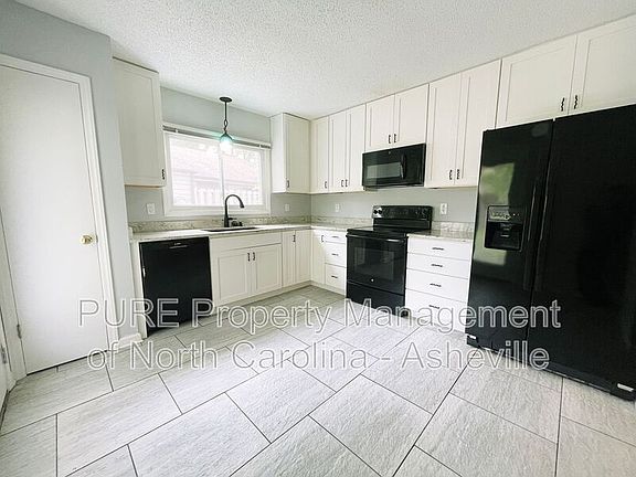 3rd image of 38 Morning Glory Dr #C
