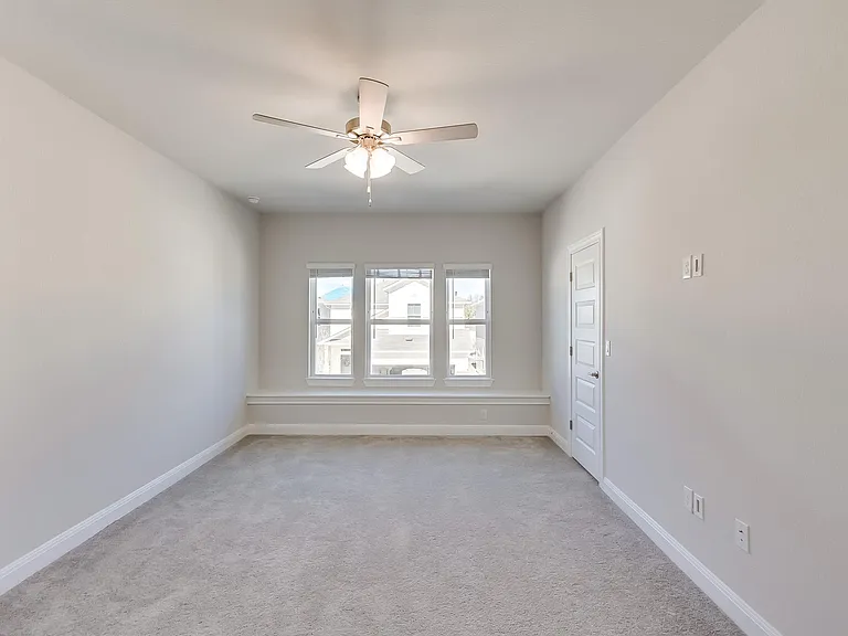 1005 Legend Milton Ln — Photo 17