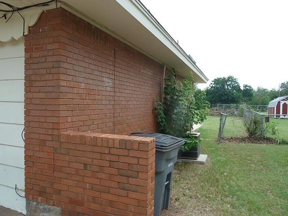 2nd image of 5310 NW Columbia Ave