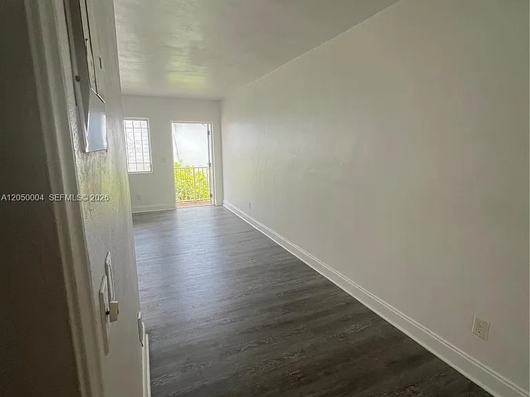 7720 Harding Ave #9 — Photo 8