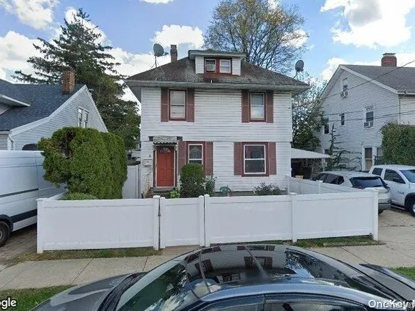 6 Duryea Place, Hempstead, NY 11550