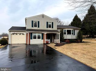 693 Holland Rd, Holland, PA 18966