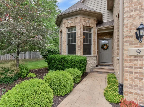 9 Westmoreland Ln, Naperville, IL 60540