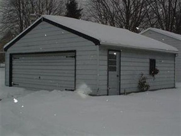 2nd image of 136 Brentwood Blvd