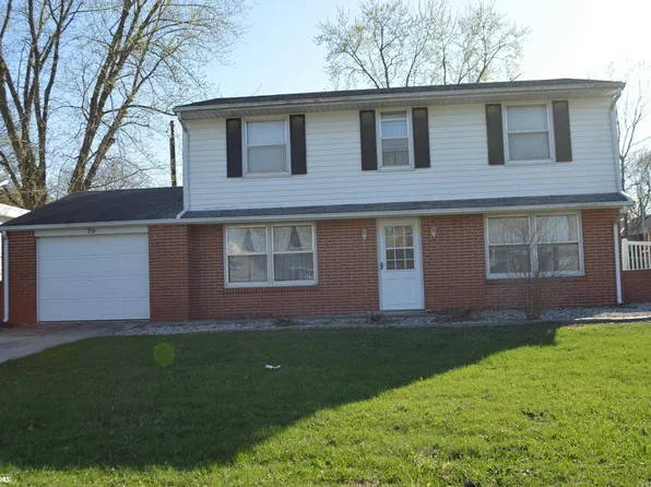 79 Sunny Cir, Mason City, IA 50401