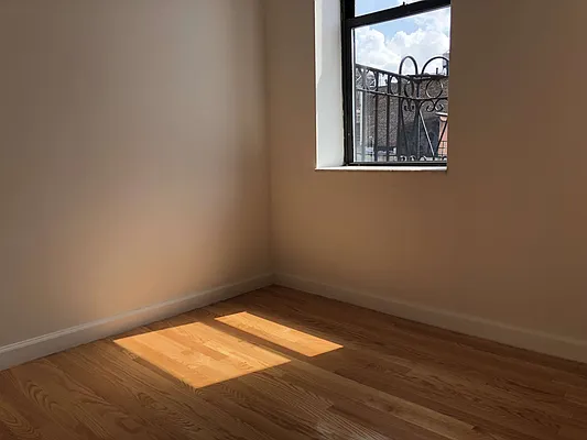 Rented by Michael Palmieri, LREB | media 22