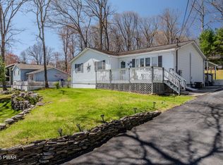 1287 Lace Dr, East Stroudsburg, PA 18302