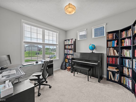 4th image of 325 Denali Ct