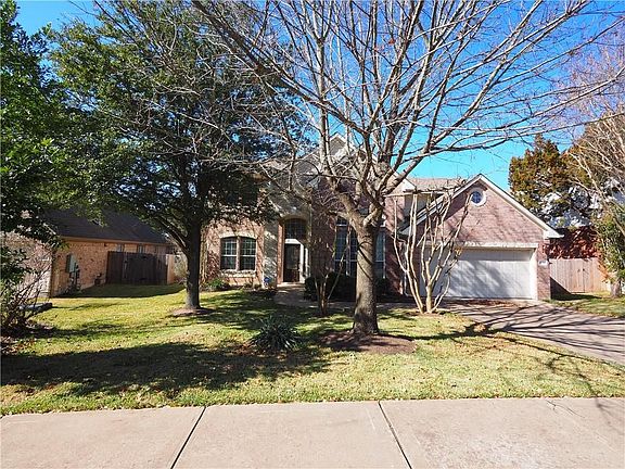 2nd image of 10216 Peekston Dr